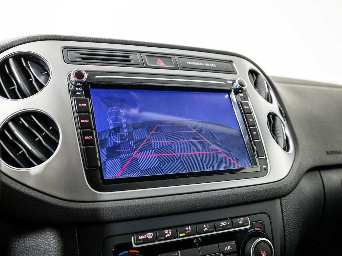 Купить Volkswagen Tiguan с пробегом. Фото: #12