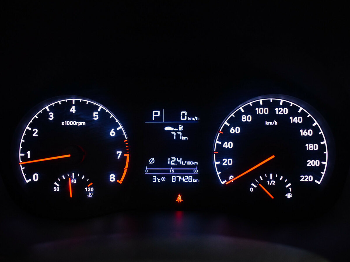Купить Hyundai Solaris с пробегом. Фото: #17