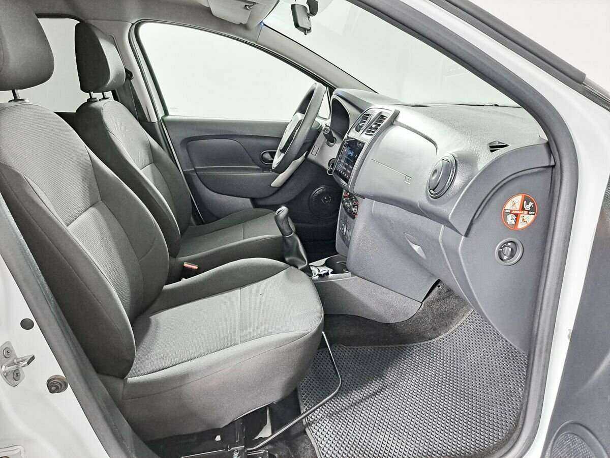 Купить Renault Sandero с пробегом. Фото: #6