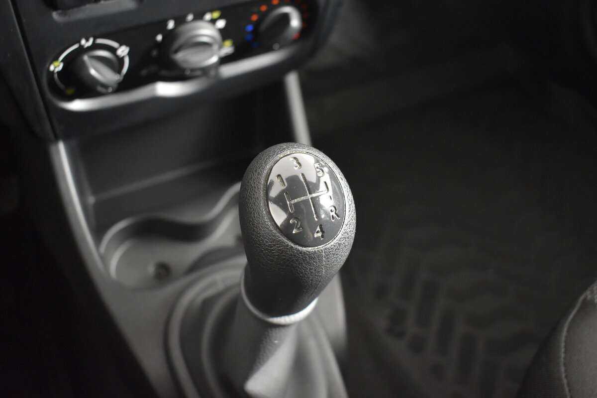 Купить Lada (ВАЗ) Largus с пробегом. Фото: #9