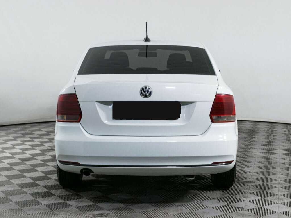 Купить Volkswagen Polo с пробегом. Фото: #4