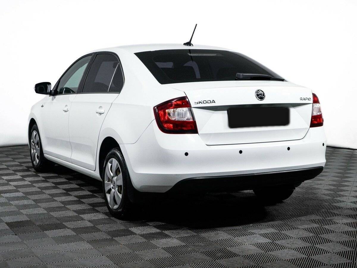 Купить Skoda Rapid с пробегом. Фото: #6