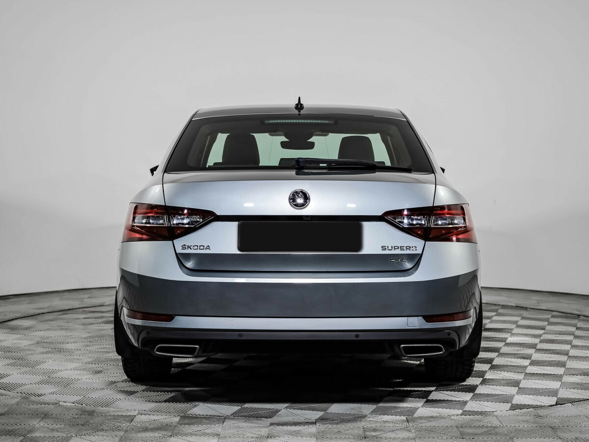 Купить Skoda Superb с пробегом. Фото: #3