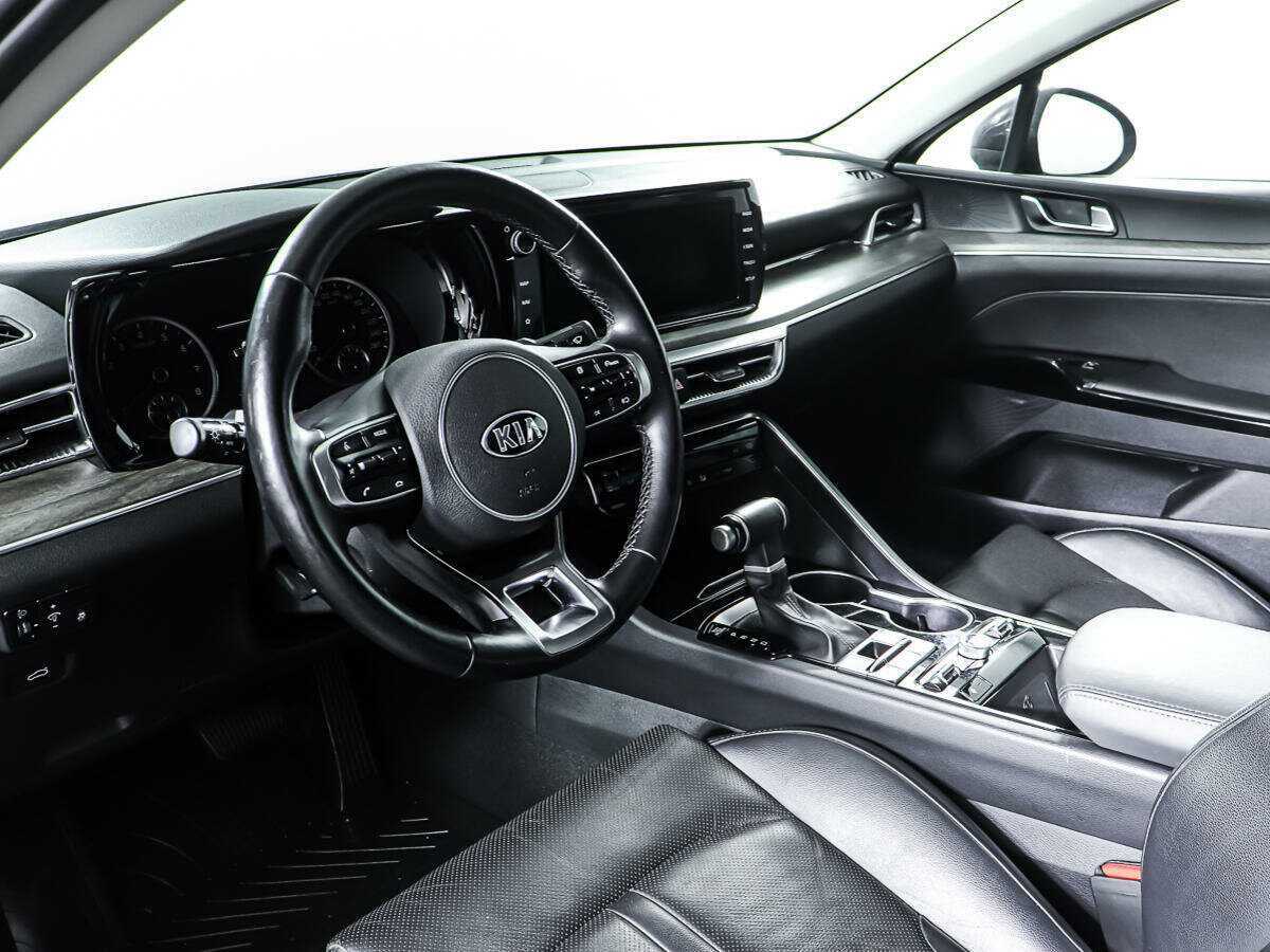 Купить Kia K5 с пробегом. Фото: #11