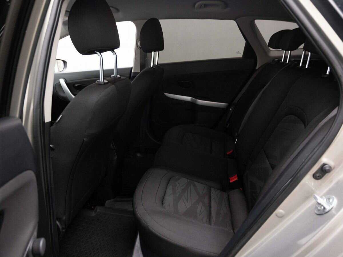 Купить Kia Ceed с пробегом. Фото: #8