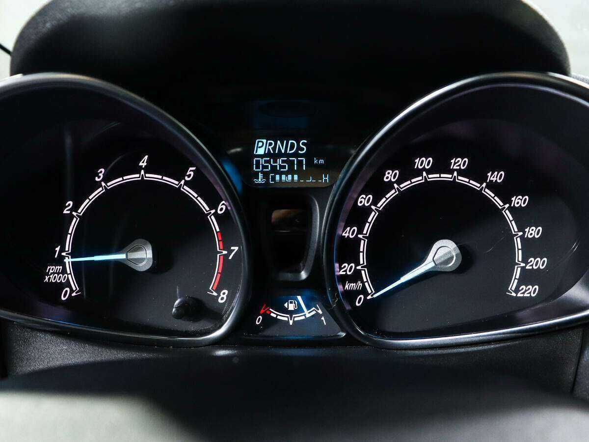 Купить Ford Fiesta с пробегом. Фото: #10