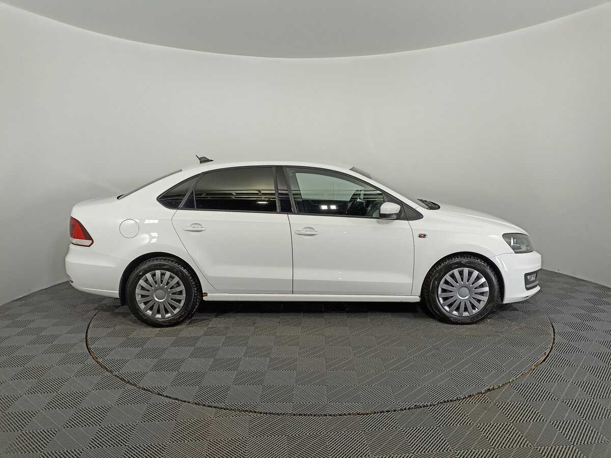 Купить Volkswagen Polo с пробегом. Фото: #3