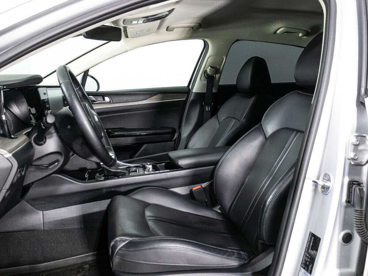 Купить Kia K5 с пробегом. Фото: #17