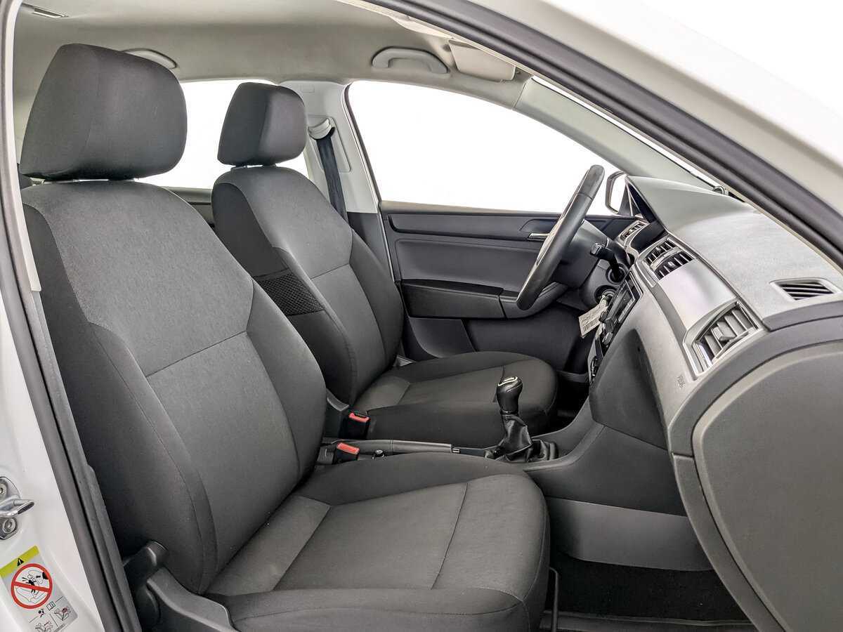 Купить Skoda Rapid с пробегом. Фото: #22