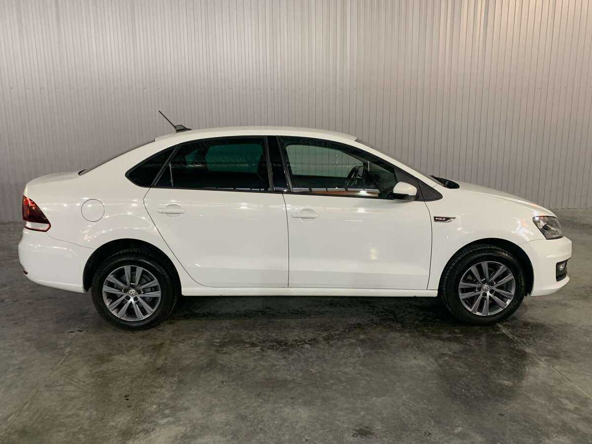 Купить Volkswagen Polo с пробегом. Фото: #3