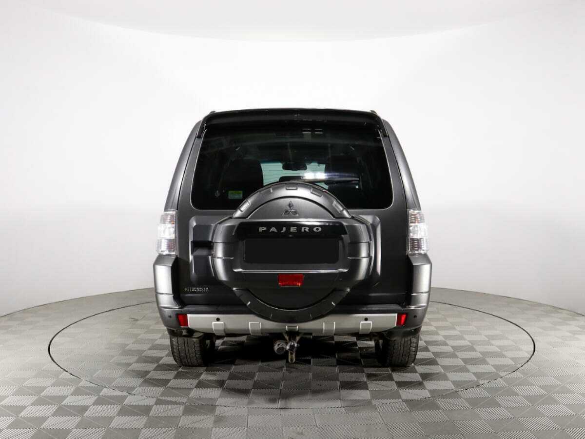 Купить Mitsubishi Pajero с пробегом. Фото: #6