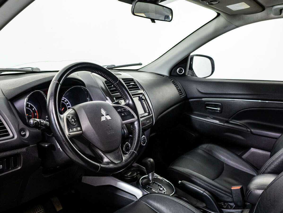 Купить Mitsubishi ASX с пробегом. Фото: #10