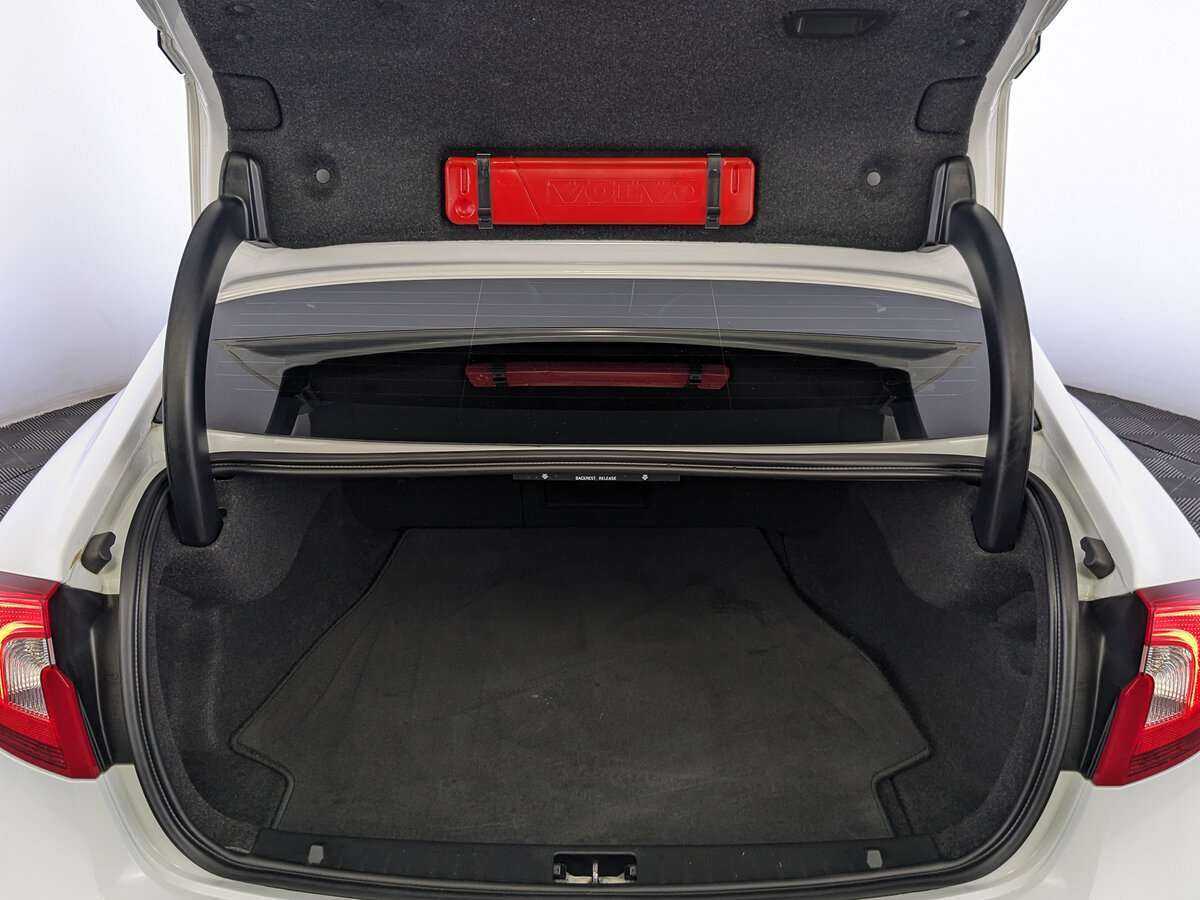 Купить Volvo S60 с пробегом. Фото: #8