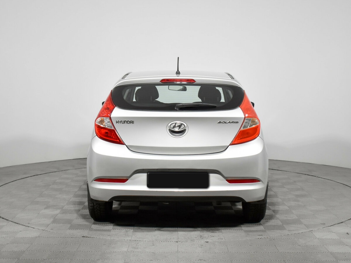 Купить Hyundai Solaris с пробегом. Фото: #5