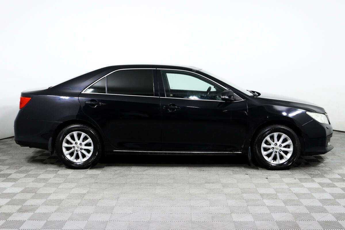 Купить Toyota Camry с пробегом. Фото: #3