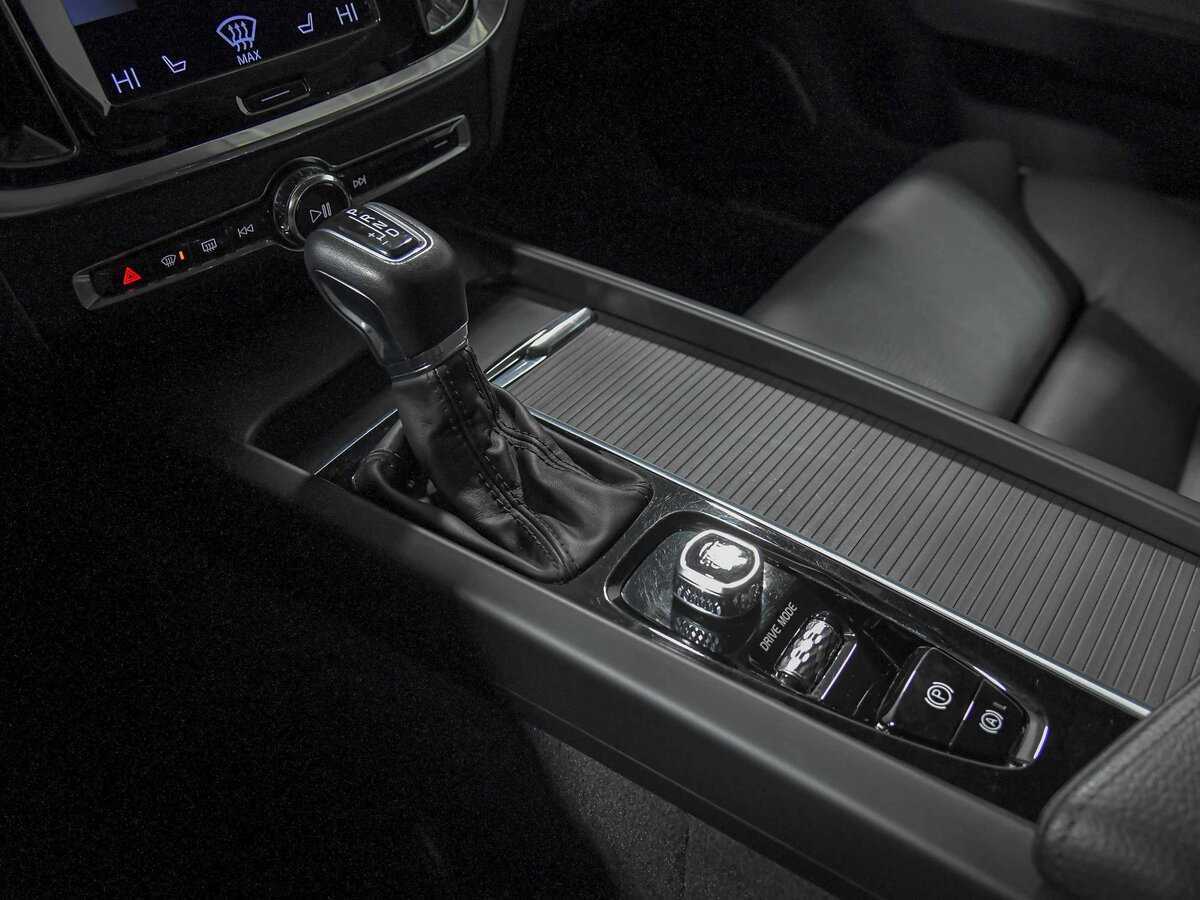 Купить Volvo V60 с пробегом. Фото: #10