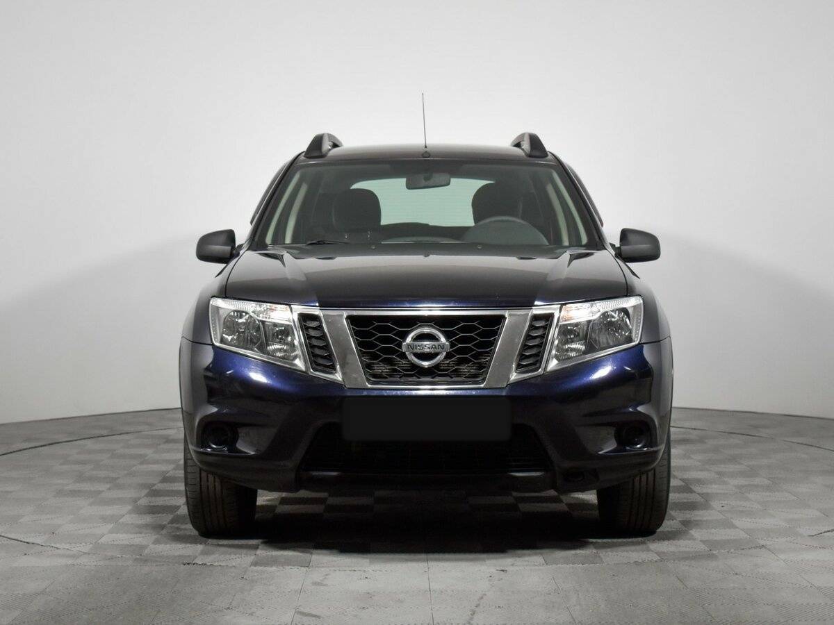 Купить Nissan Terrano с пробегом. Фото: #1