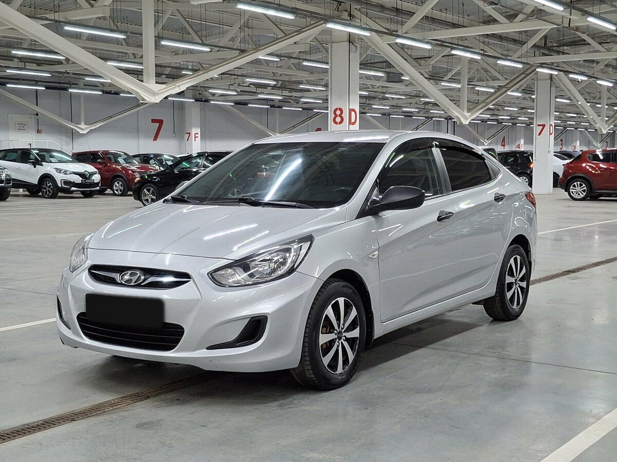 Купить Hyundai Solaris с пробегом. Фото: #0