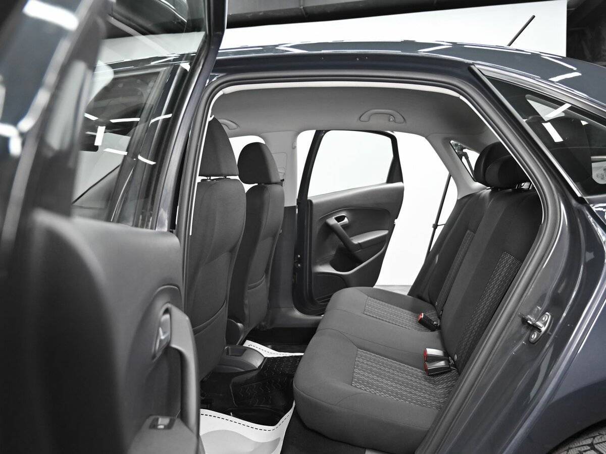 Купить Volkswagen Polo с пробегом. Фото: #13