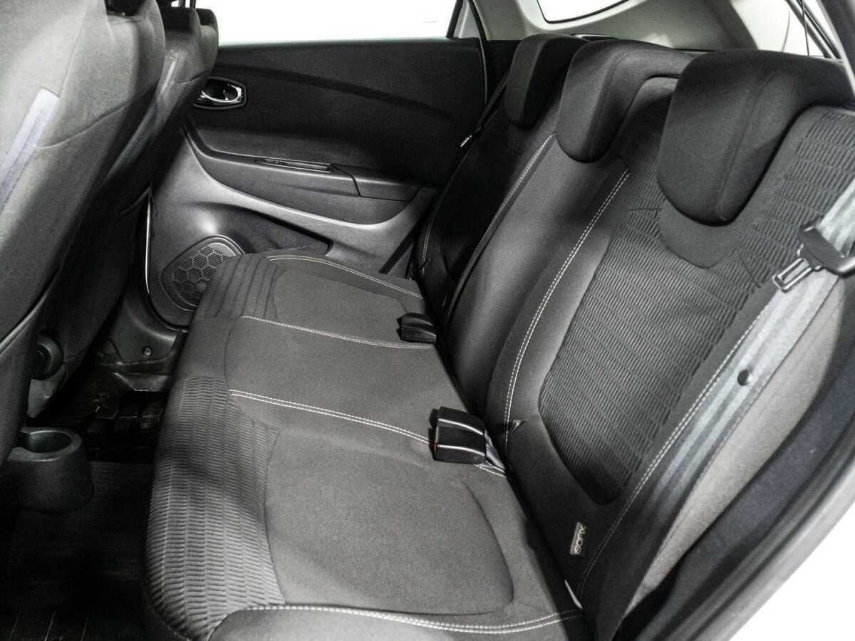 Купить Renault Kaptur с пробегом. Фото: #9