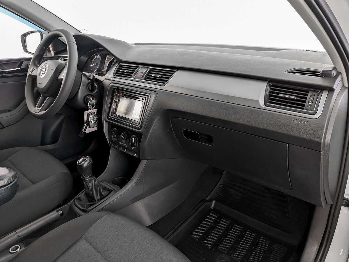 Купить Skoda Rapid с пробегом. Фото: #8