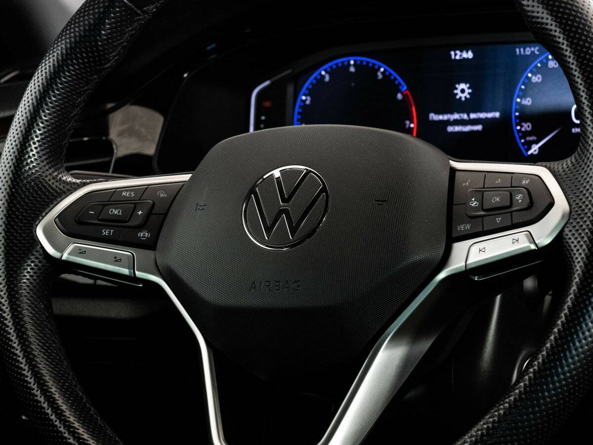 Купить Volkswagen Polo с пробегом. Фото: #10