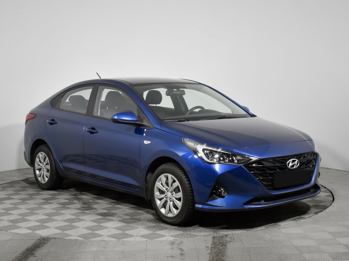 Купить Hyundai Solaris с пробегом. Фото: #2