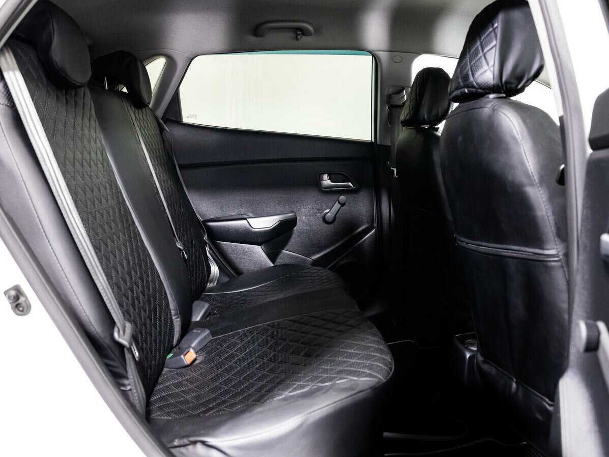 Купить Kia Rio с пробегом. Фото: #13