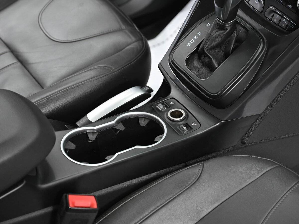 Купить Ford Kuga с пробегом. Фото: #12