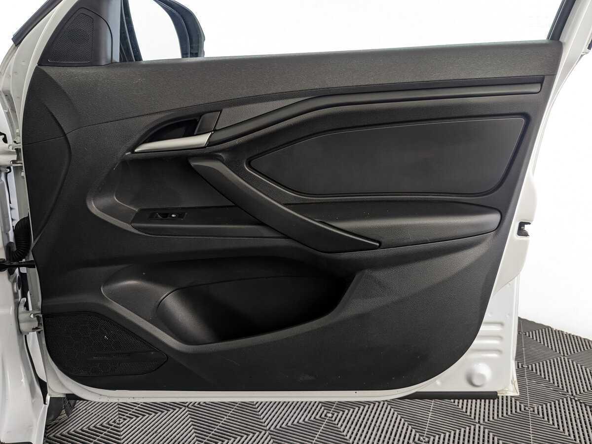 Купить Lada (ВАЗ) Vesta с пробегом. Фото: #20