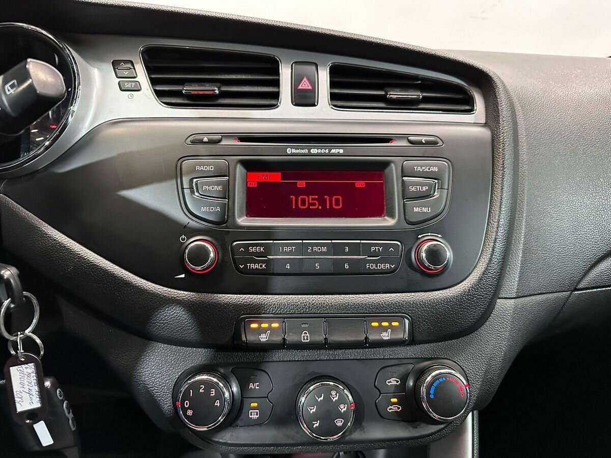 Купить Kia Ceed с пробегом. Фото: #12