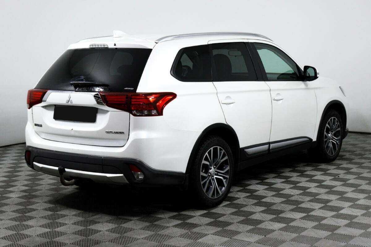 Купить Mitsubishi Outlander с пробегом. Фото: #3