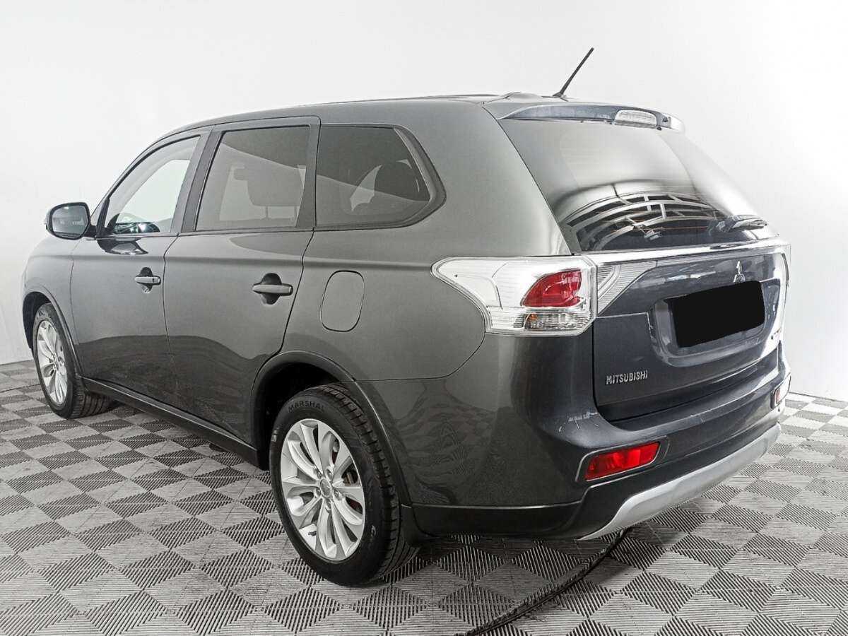 Купить Mitsubishi Outlander с пробегом. Фото: #6