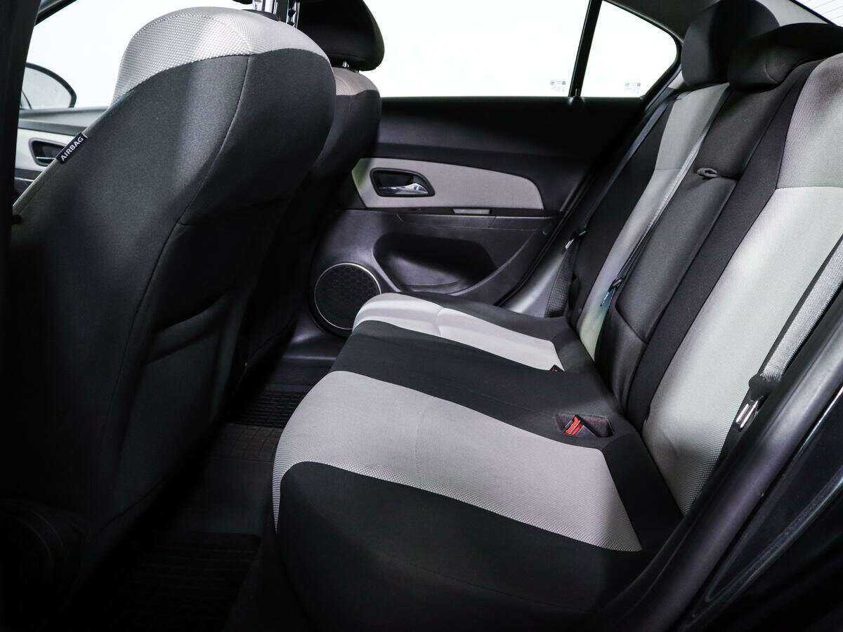Купить Chevrolet Cruze с пробегом. Фото: #6