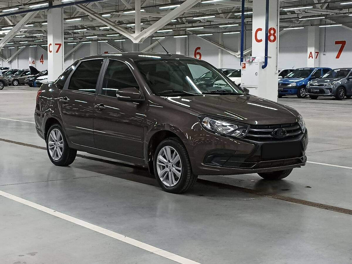 Купить Lada (ВАЗ) Granta с пробегом. Фото: #2