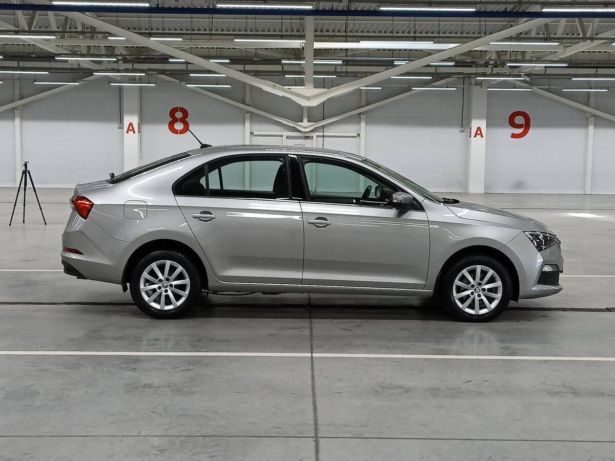 Купить Skoda Rapid с пробегом. Фото: #3