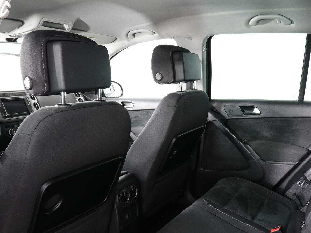 Купить Volkswagen Tiguan с пробегом. Фото: #11