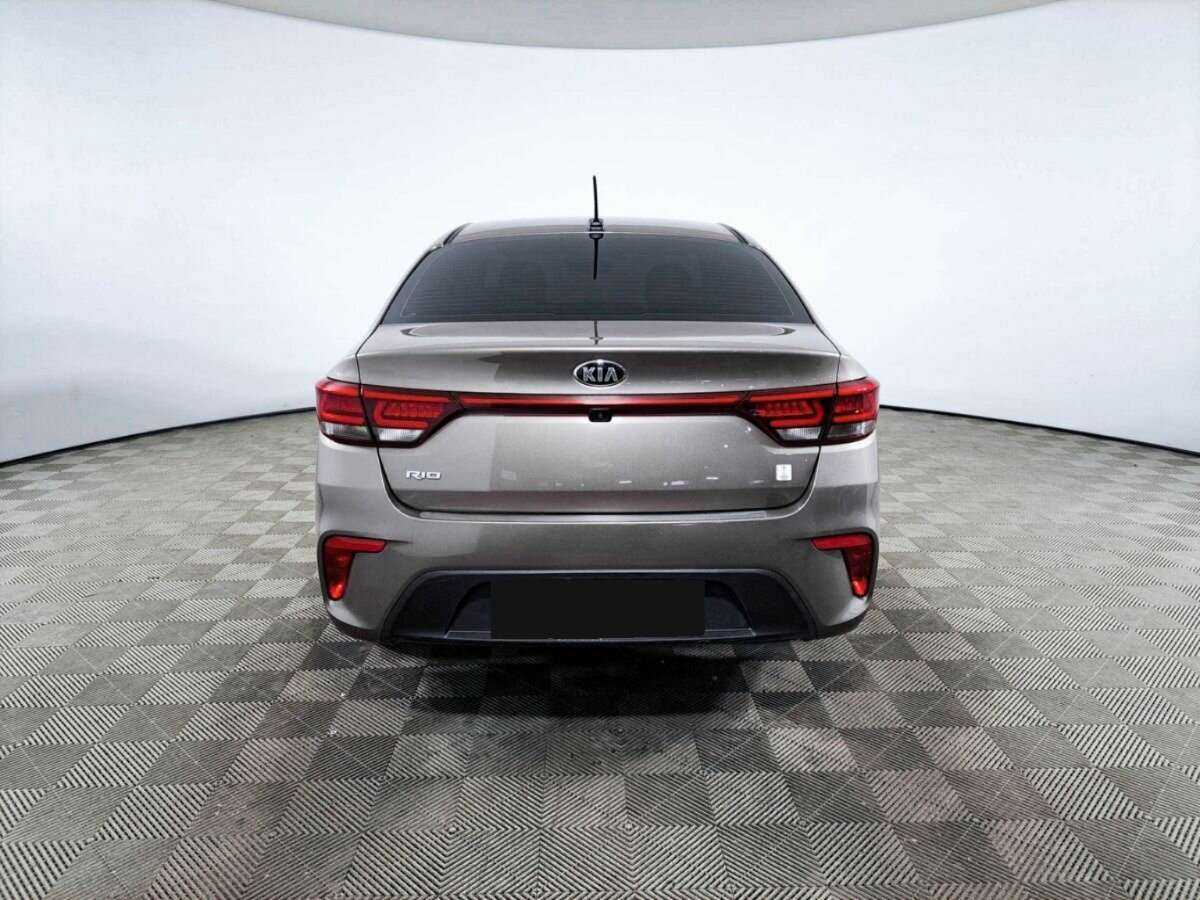 Купить Kia Rio с пробегом. Фото: #5