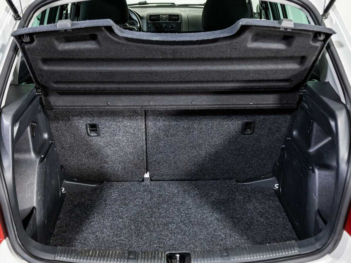 Купить Skoda Fabia с пробегом. Фото: #15