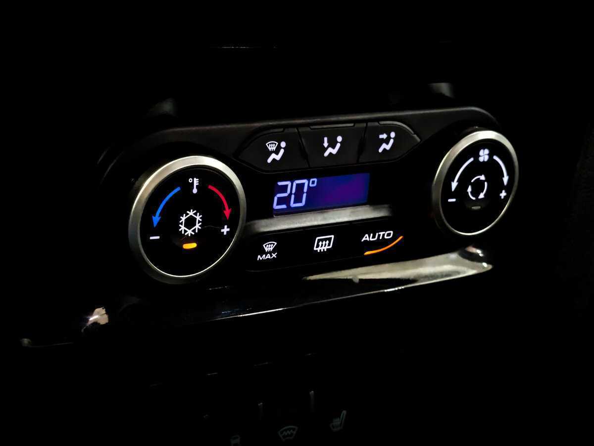 Купить Lada (ВАЗ) XRAY с пробегом. Фото: #22