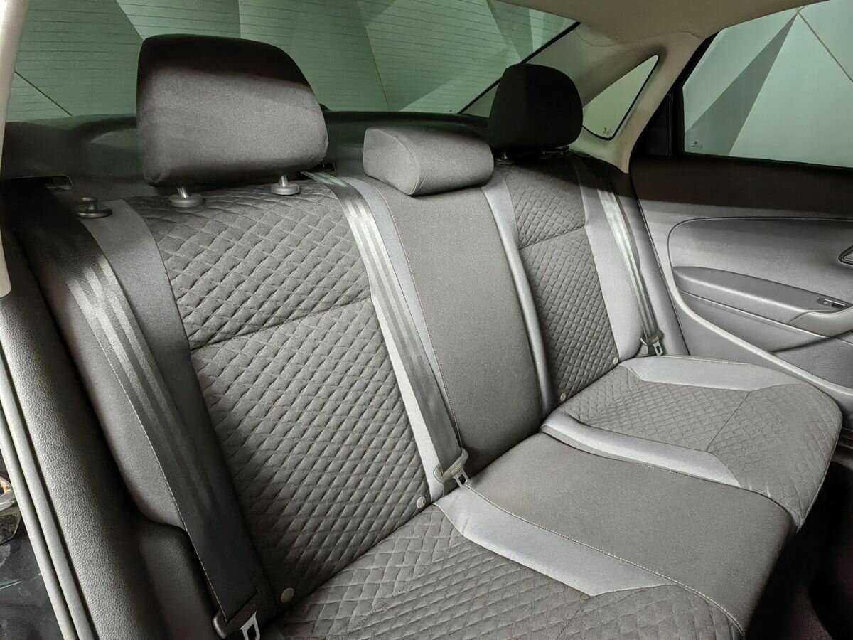 Купить Volkswagen Polo с пробегом. Фото: #12