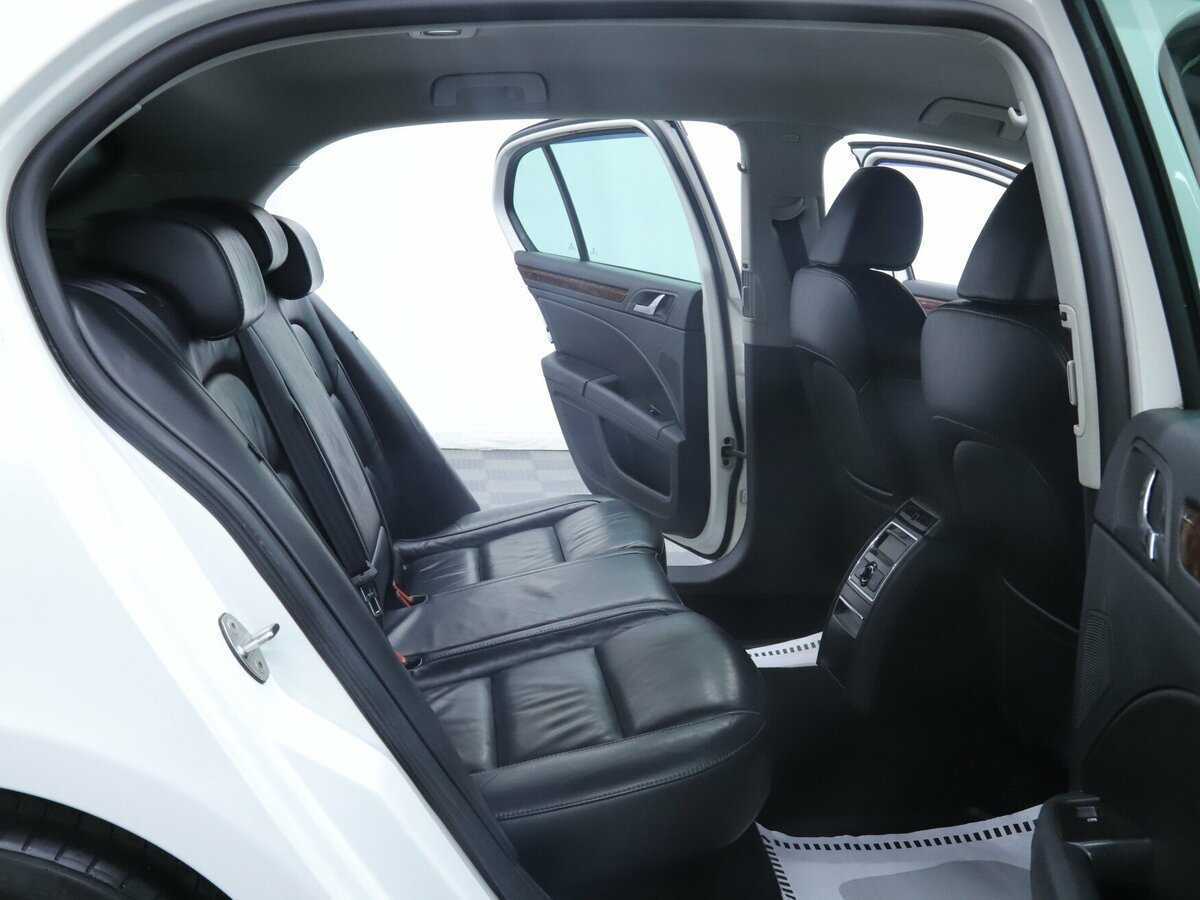 Купить Skoda Superb с пробегом. Фото: #14