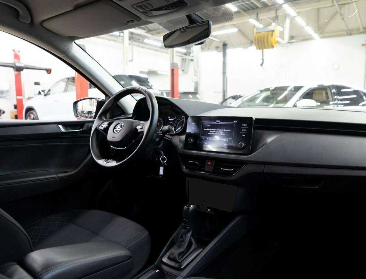 Купить Skoda Rapid с пробегом. Фото: #17