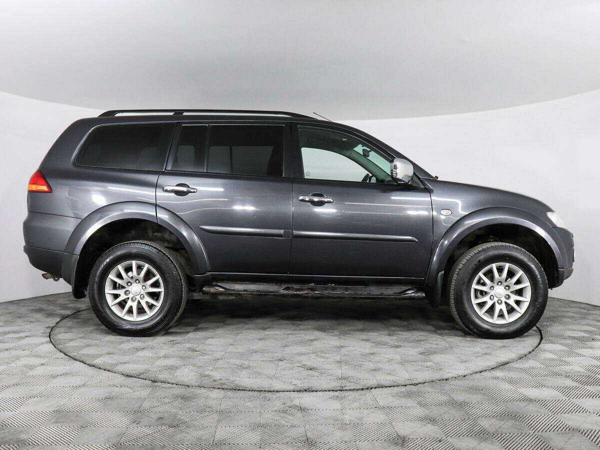Купить Mitsubishi Pajero Sport с пробегом. Фото: #3