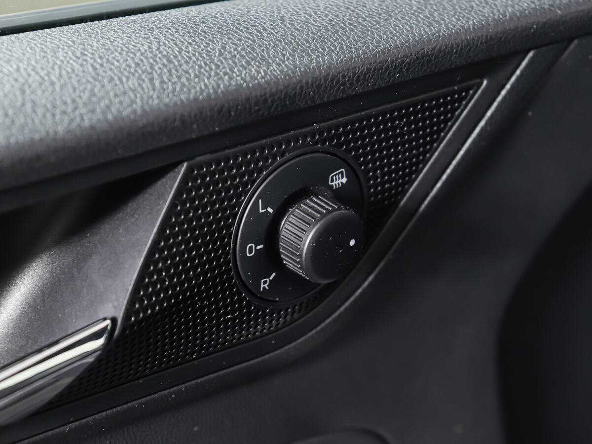 Купить Skoda Rapid с пробегом. Фото: #14