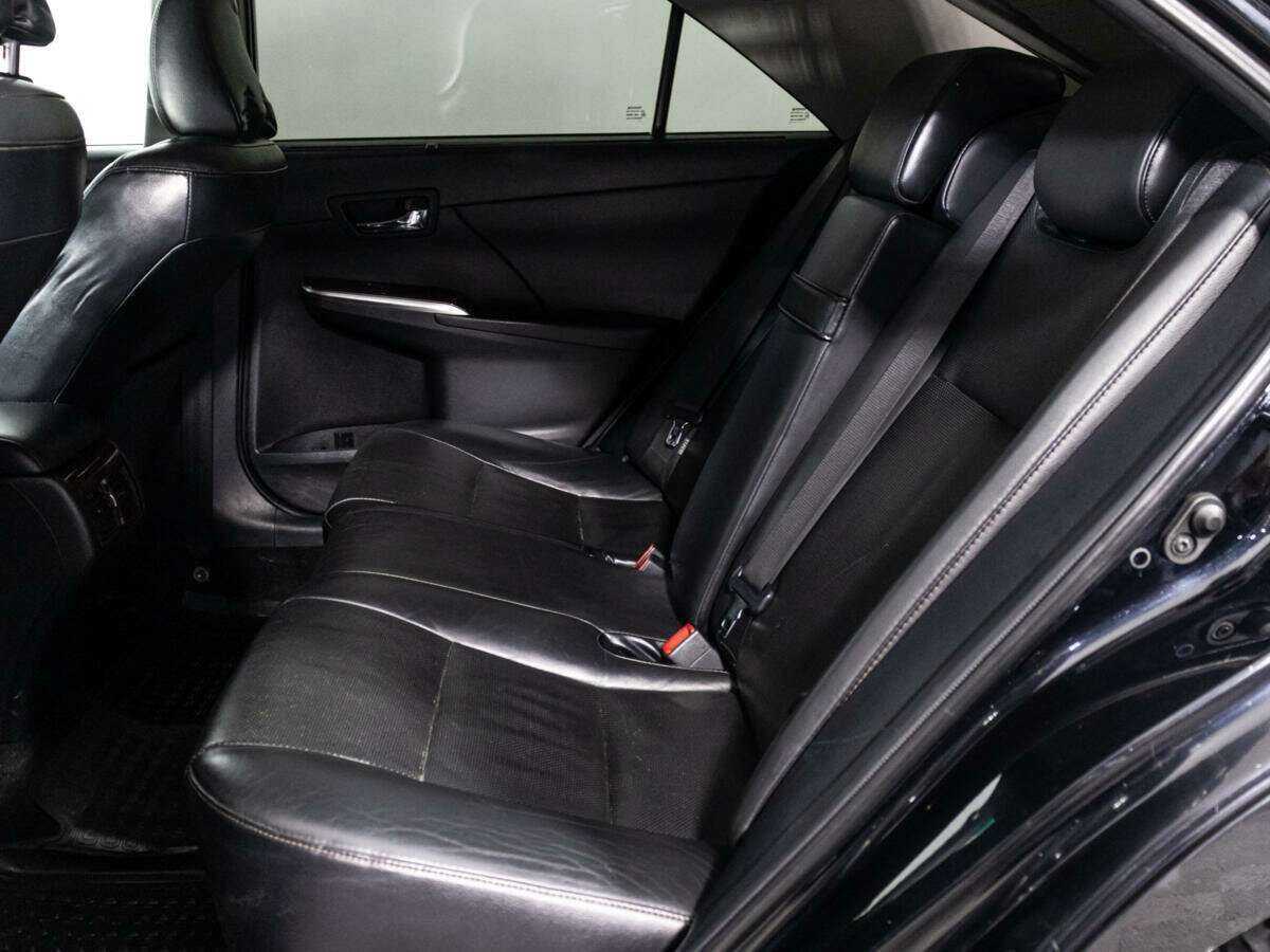 Купить Toyota Camry с пробегом. Фото: #9