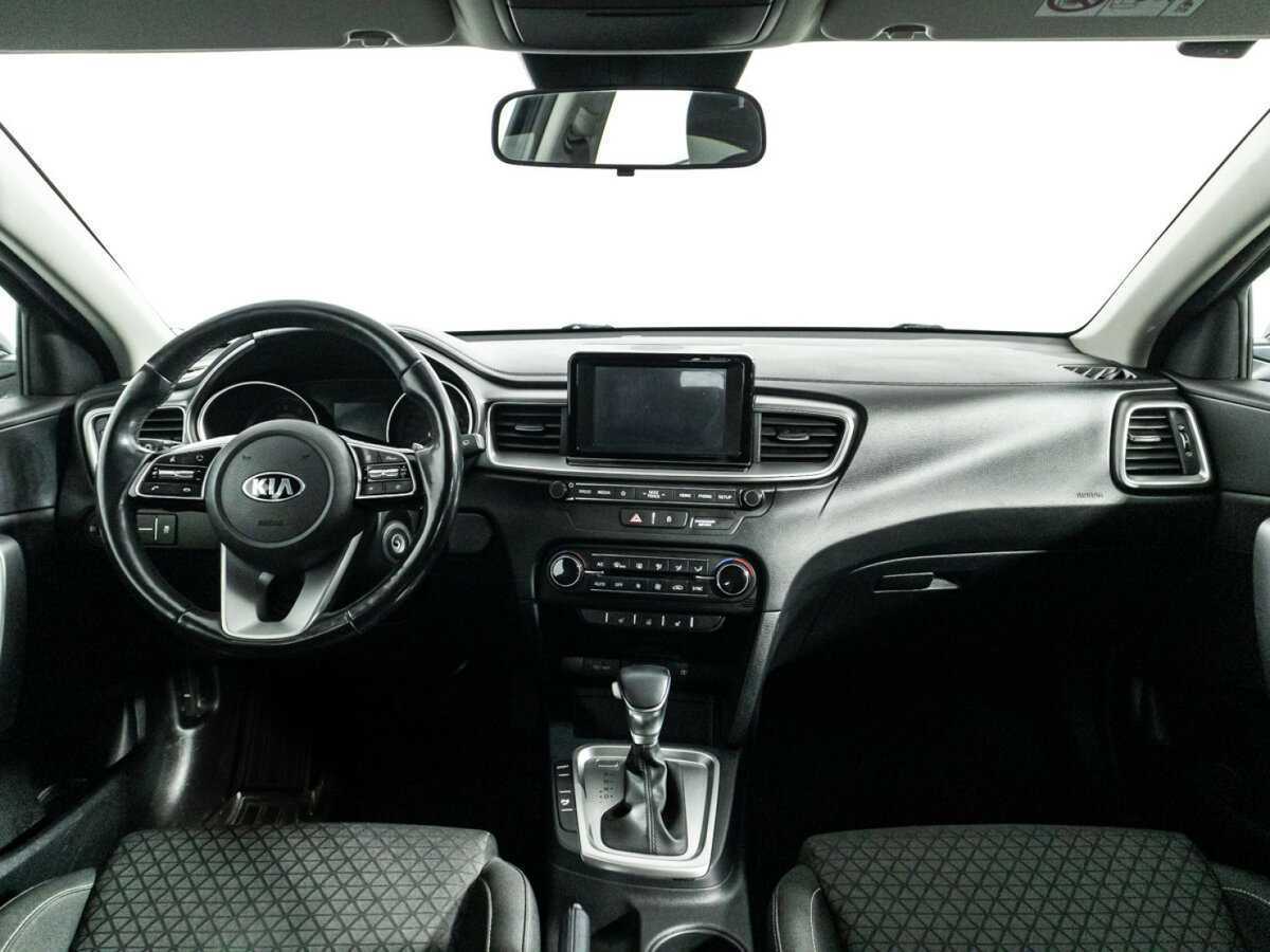 Купить Kia Ceed с пробегом. Фото: #12