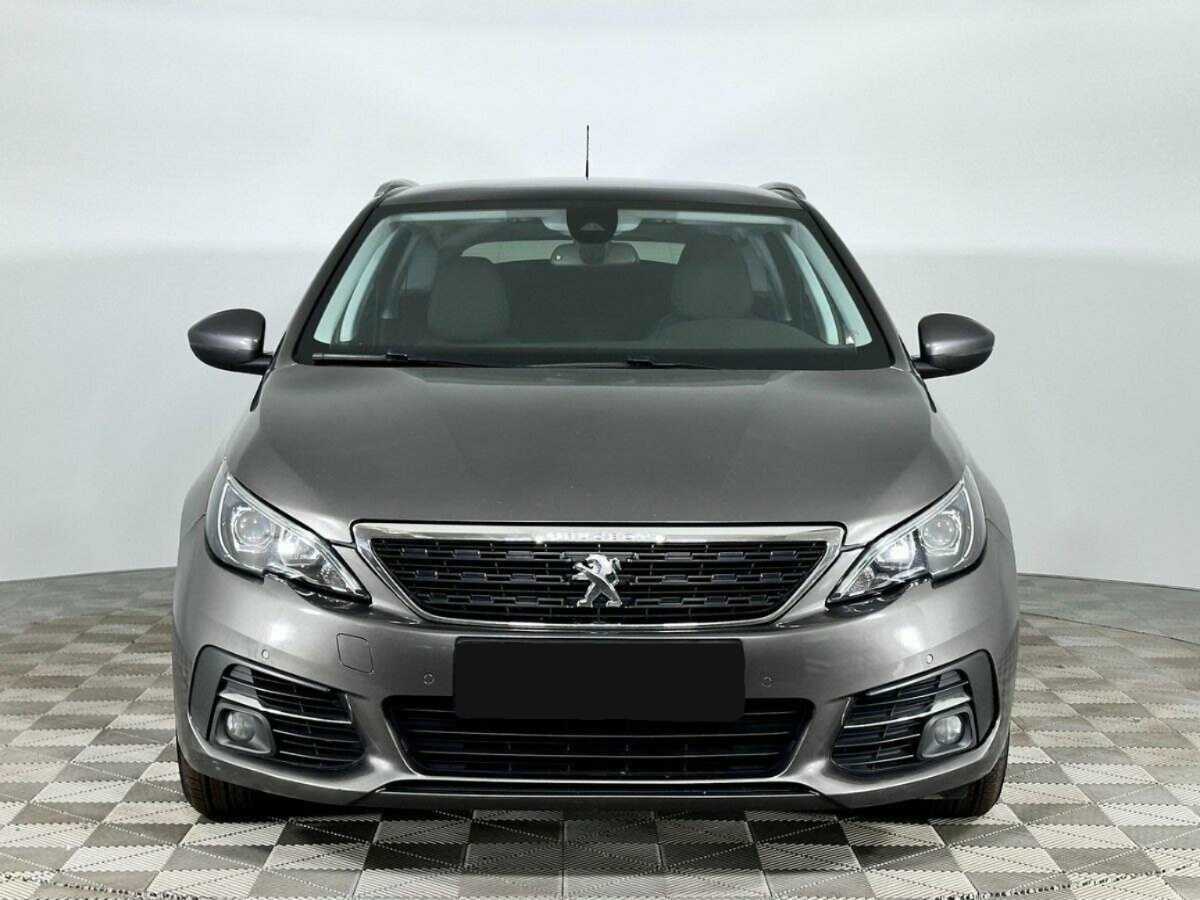 Купить Peugeot 308 с пробегом. Фото: #2