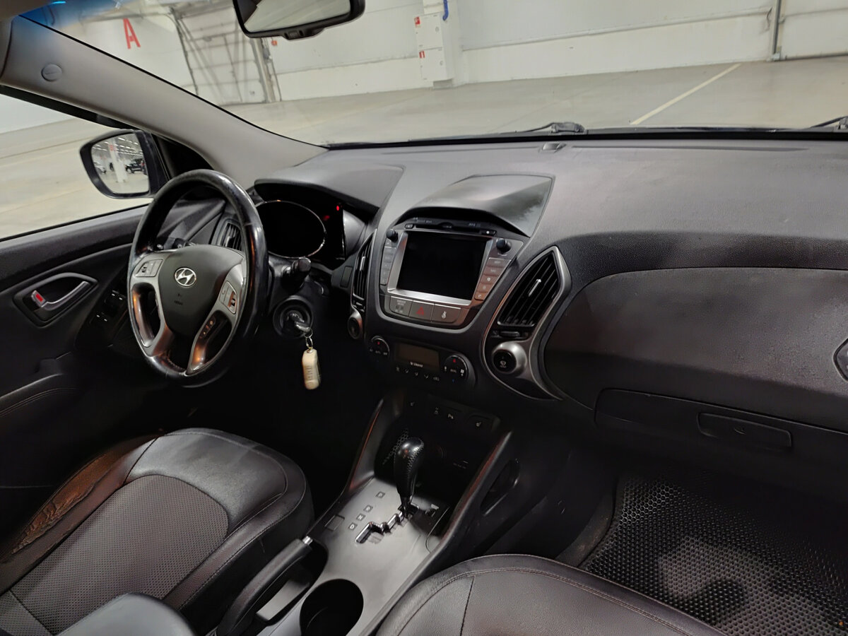 Купить Hyundai ix35 с пробегом. Фото: #10