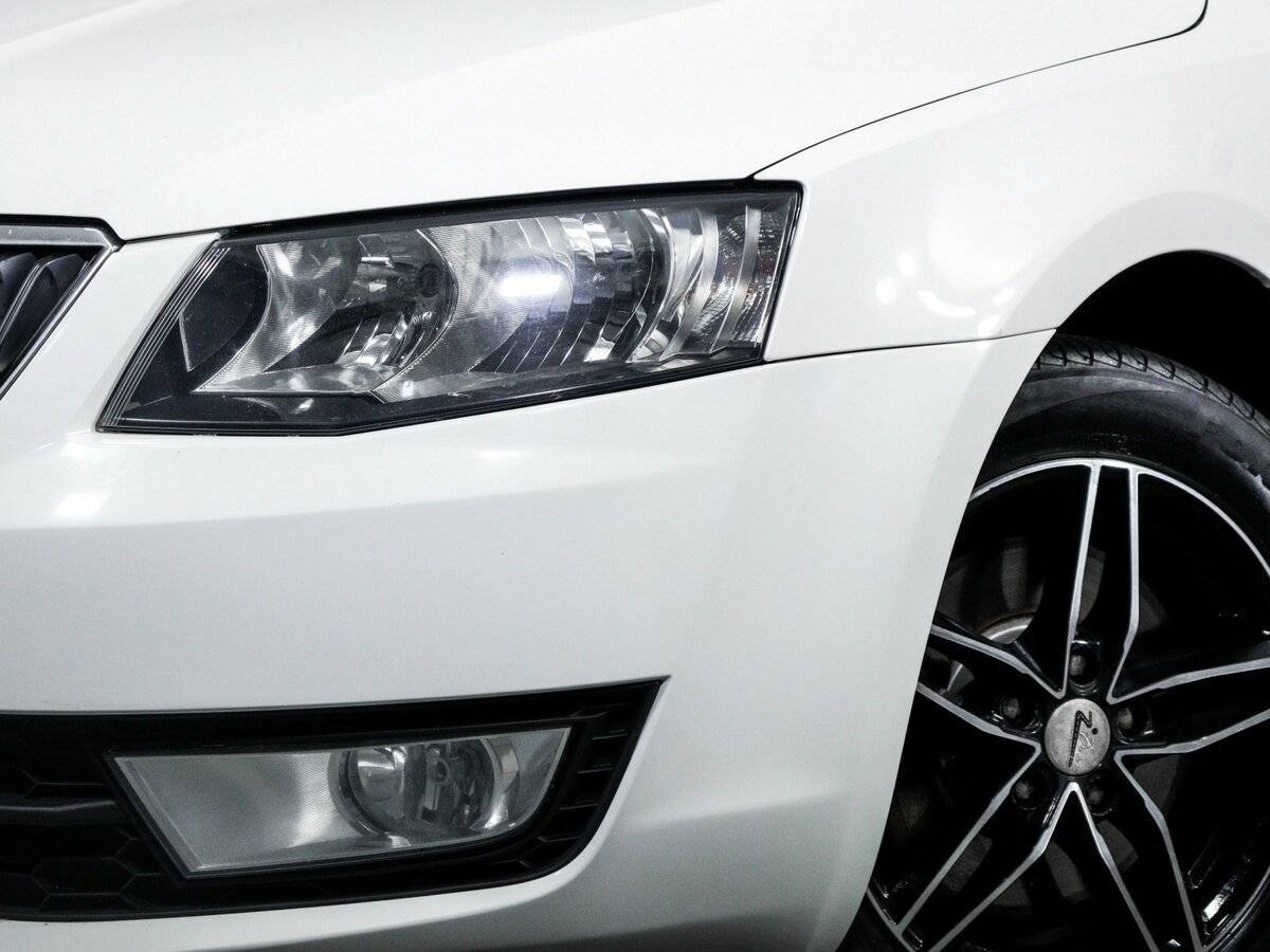 Купить Skoda Octavia с пробегом. Фото: #15